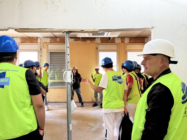 Les futurs professionnels du bâtiment en visite sur un chantier d’envergure